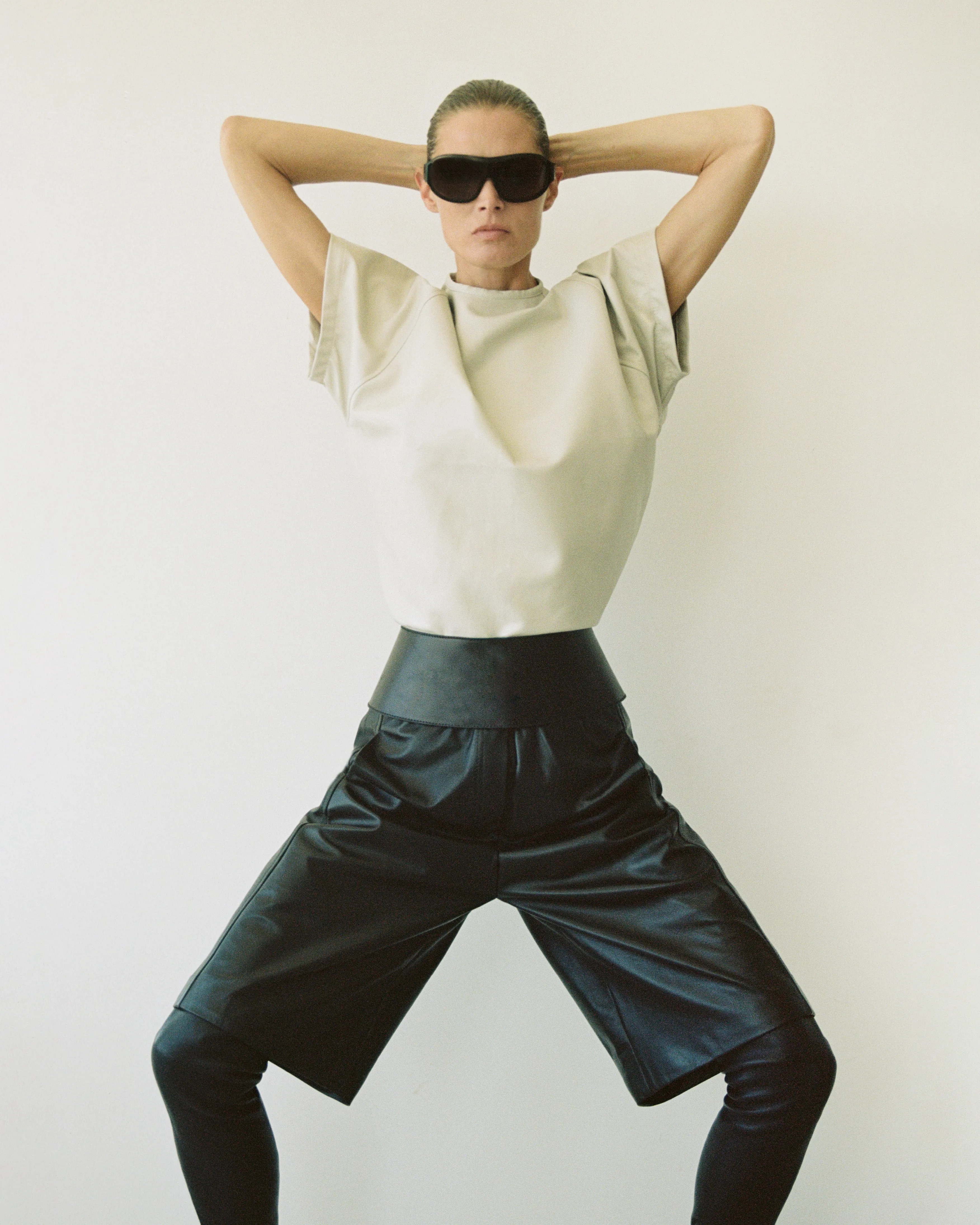 Mid-length shorts in leather
