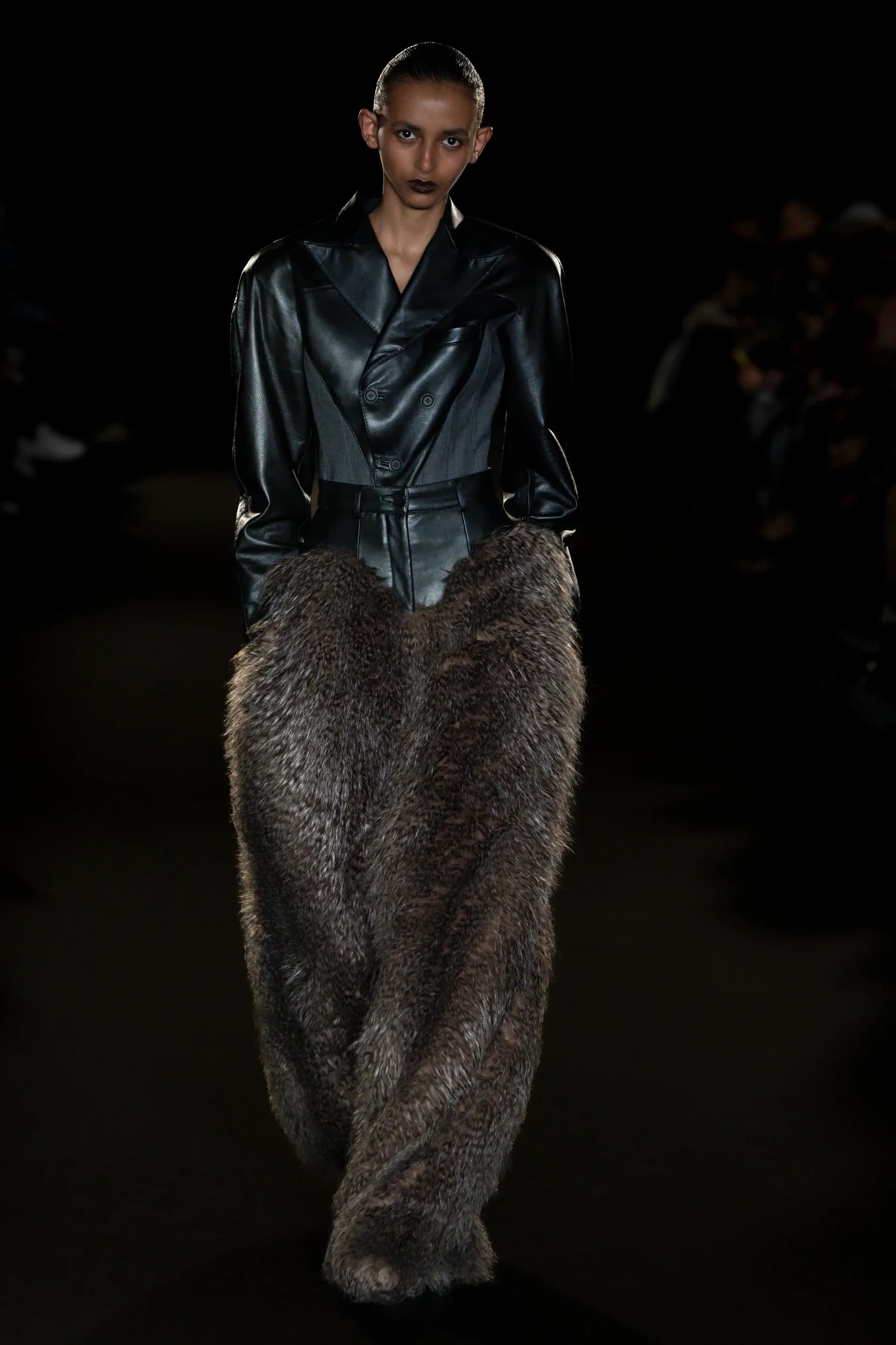 Fall Winter 2025 — image 9.3