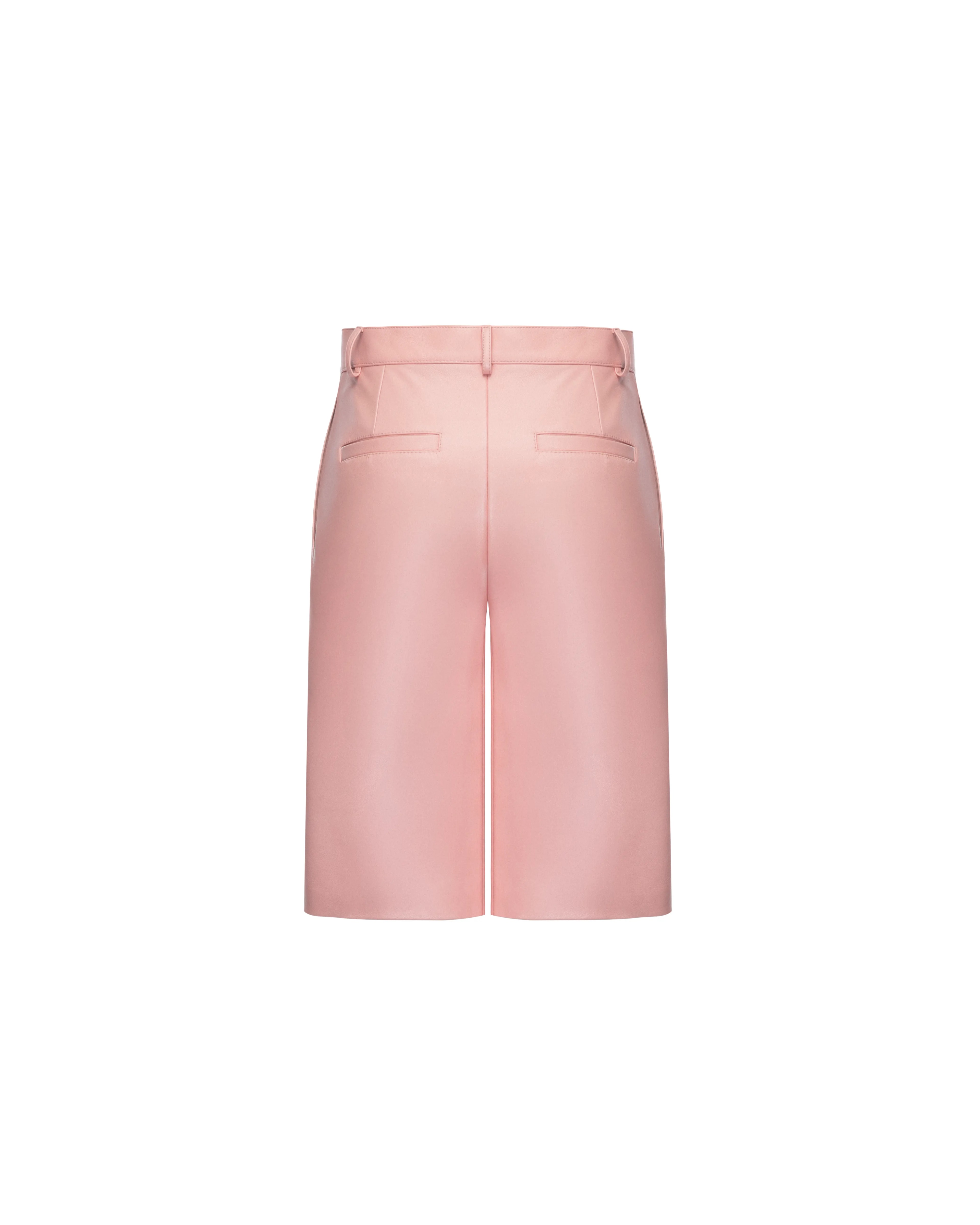 Layered knee-length shorts in leather