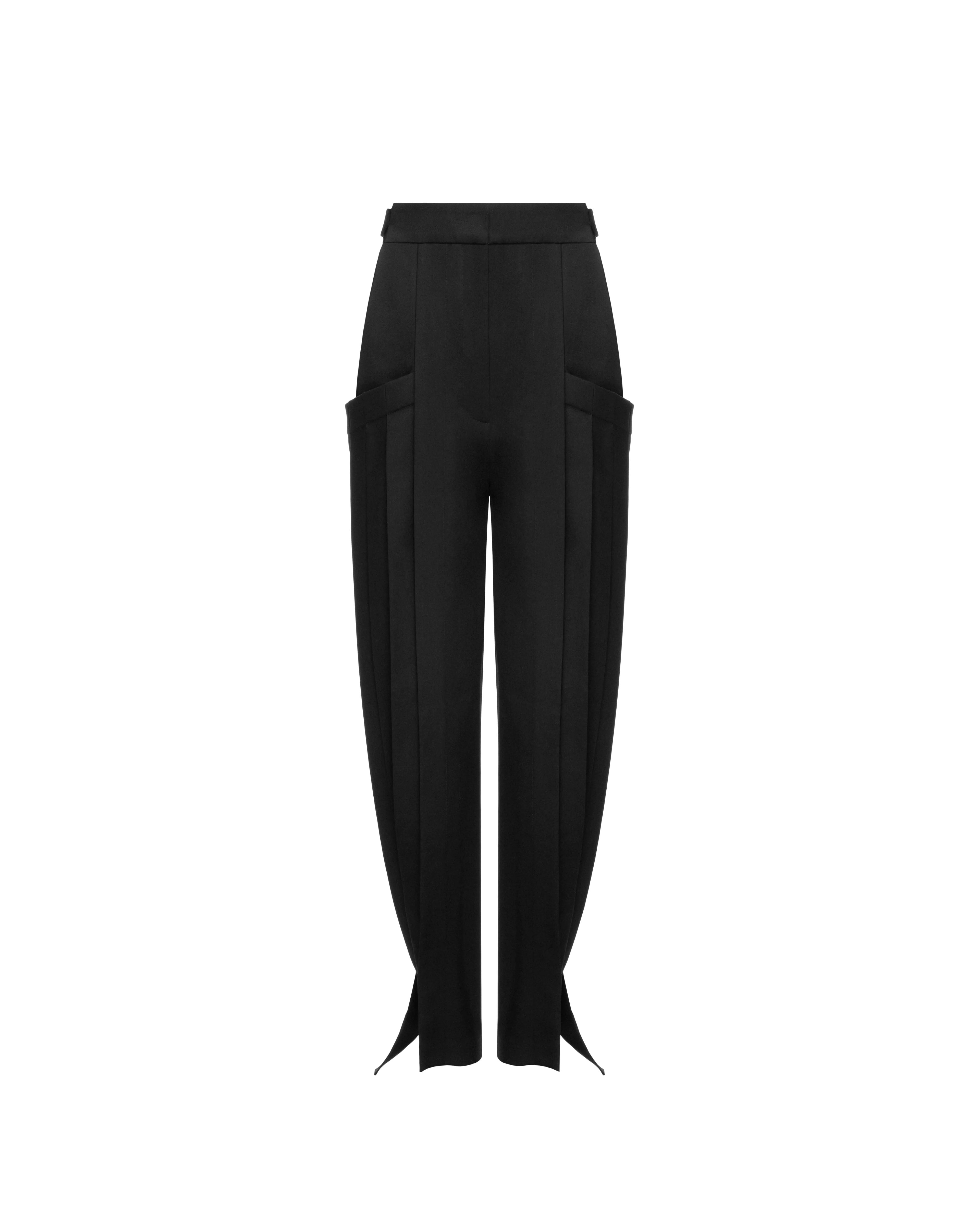 Pleated pants in wool