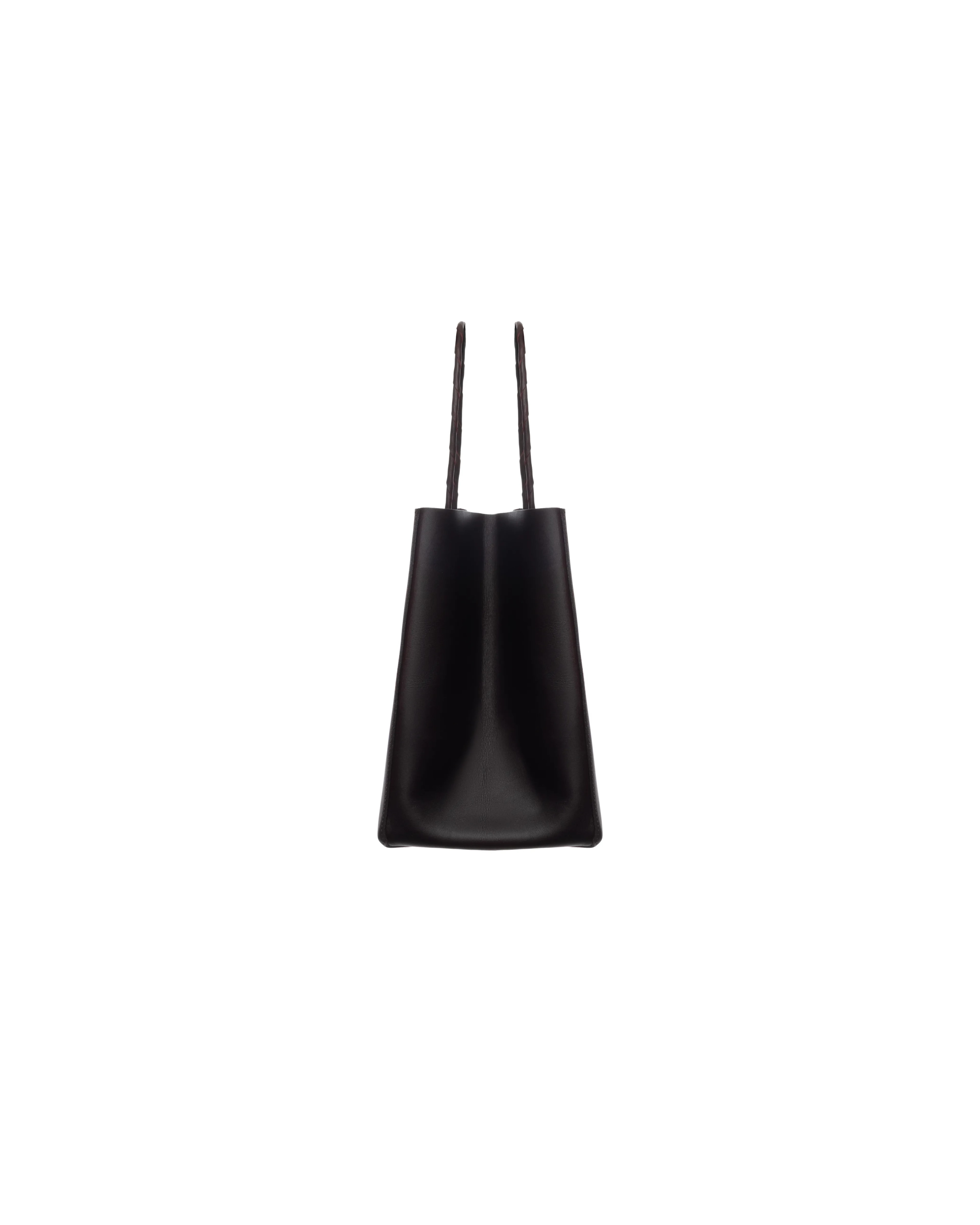Shopper bag M in leather in brown