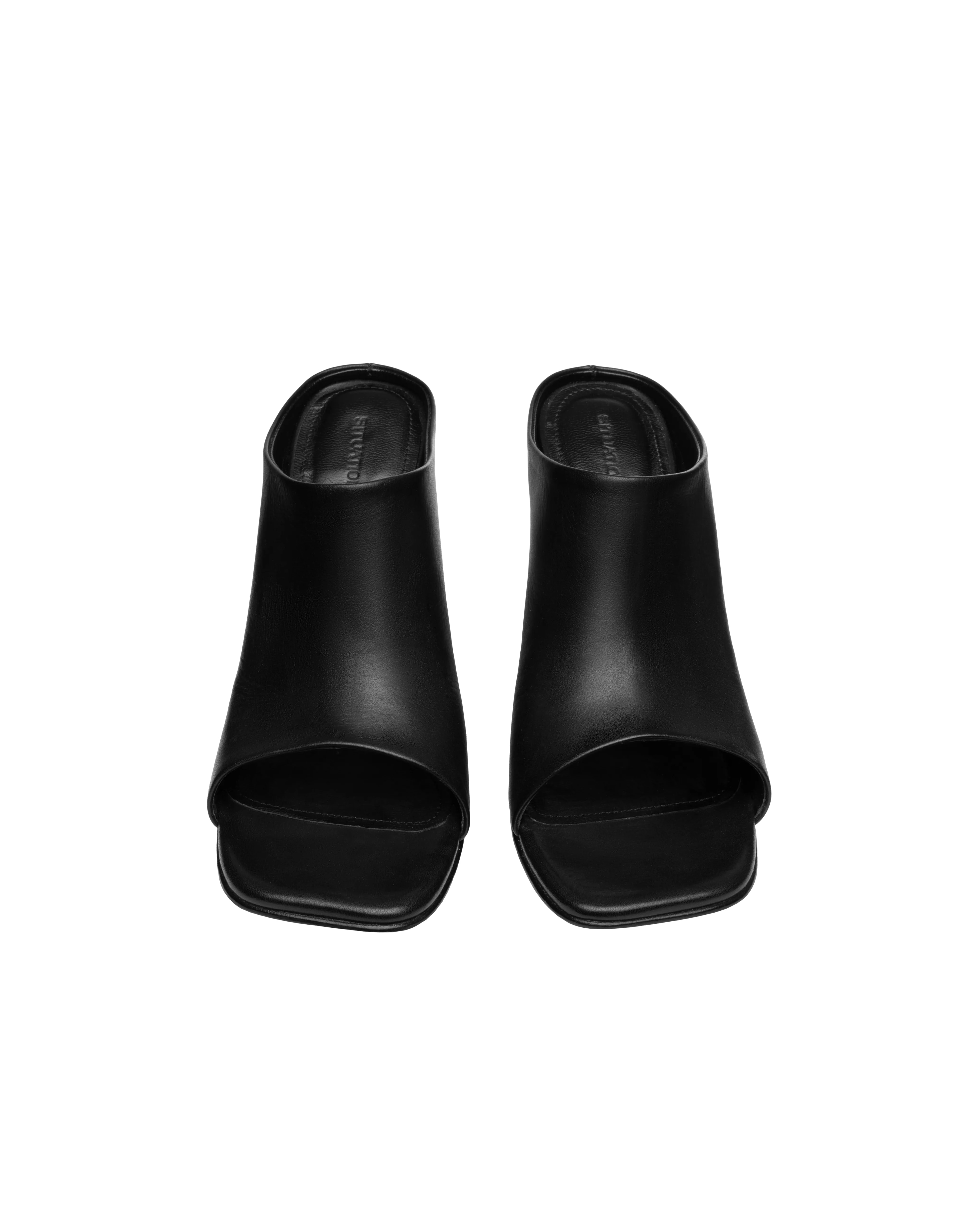 Open square toe mule in leather