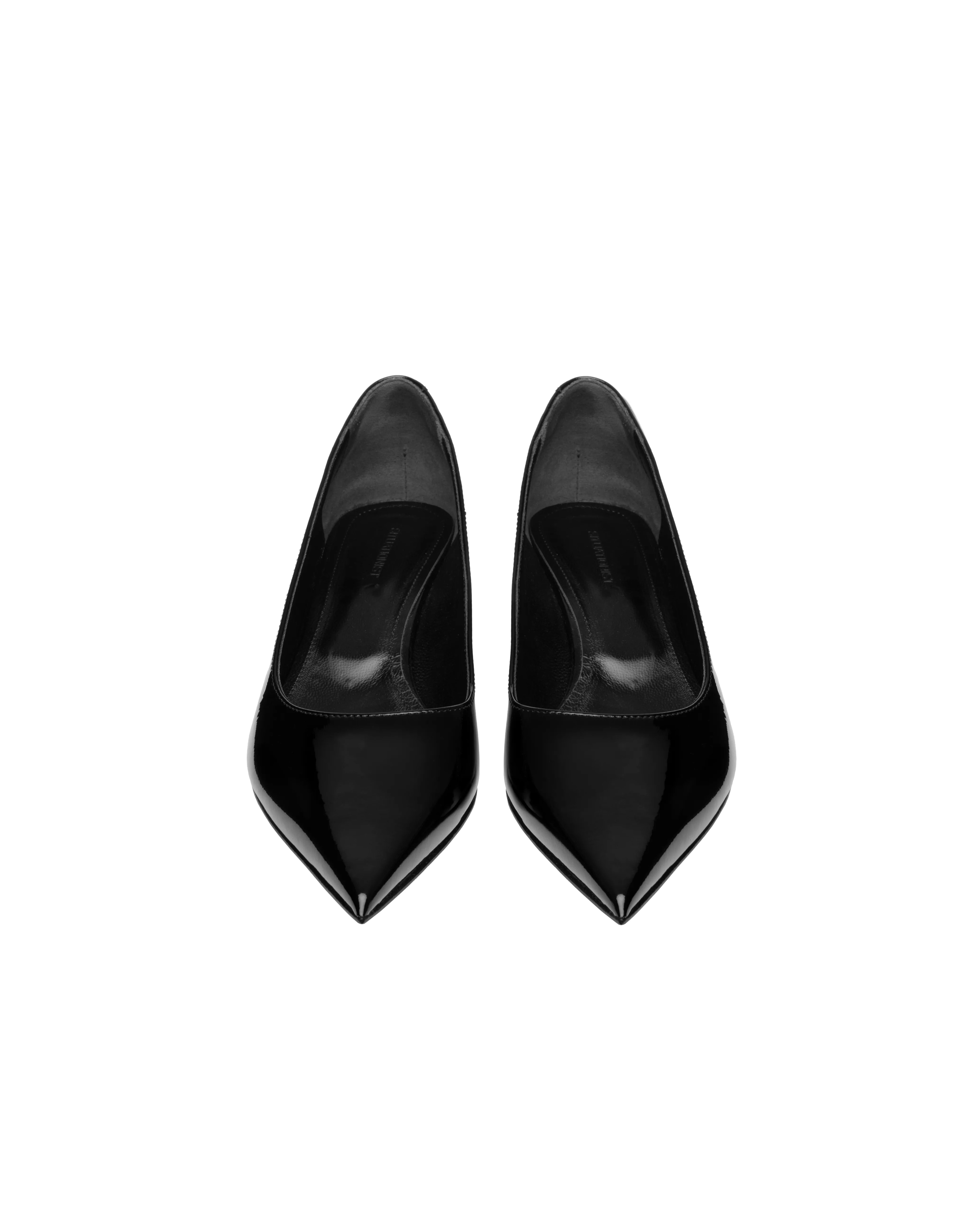 Kitten heel pumps in patent leather