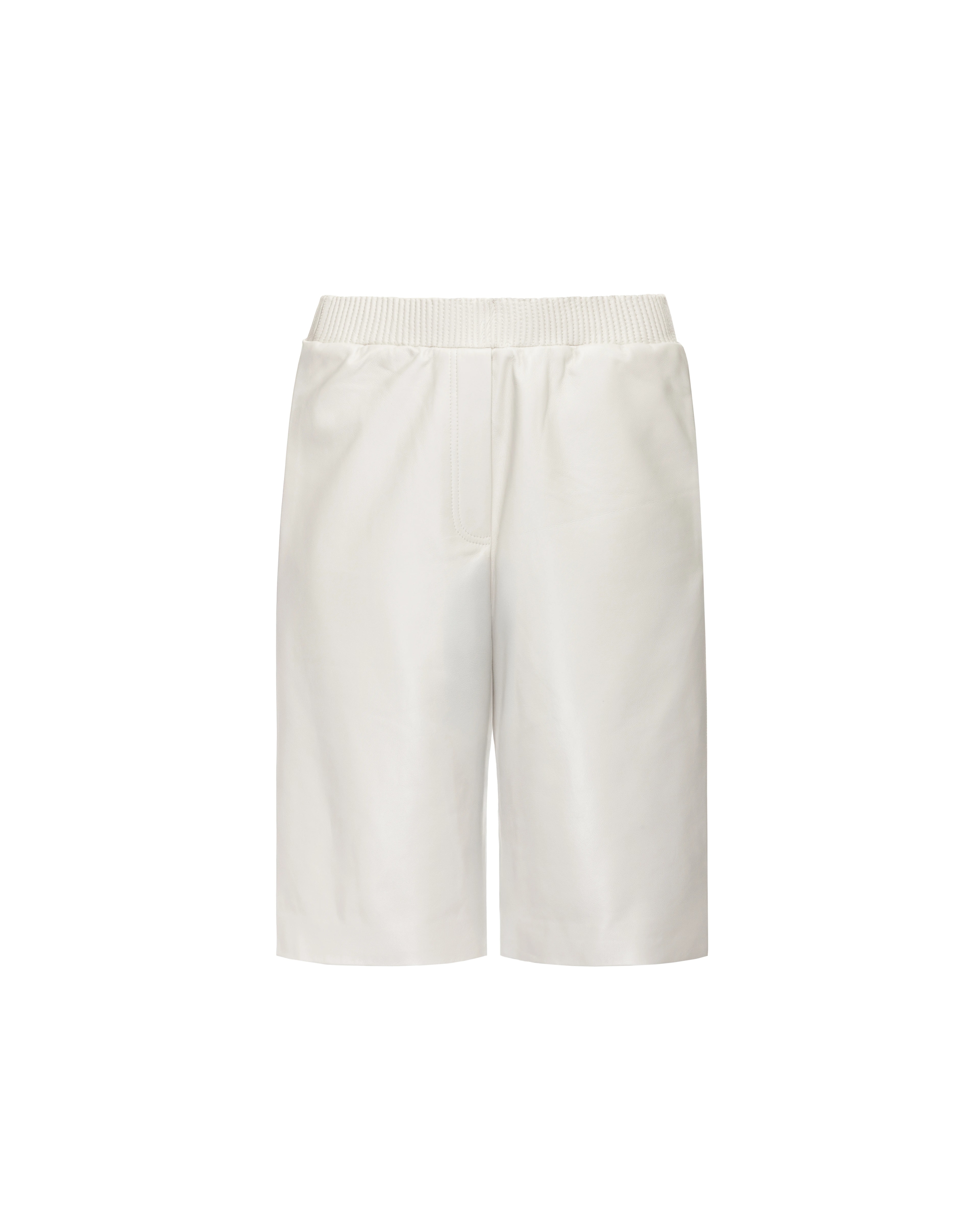 Mid-length shorts in leather