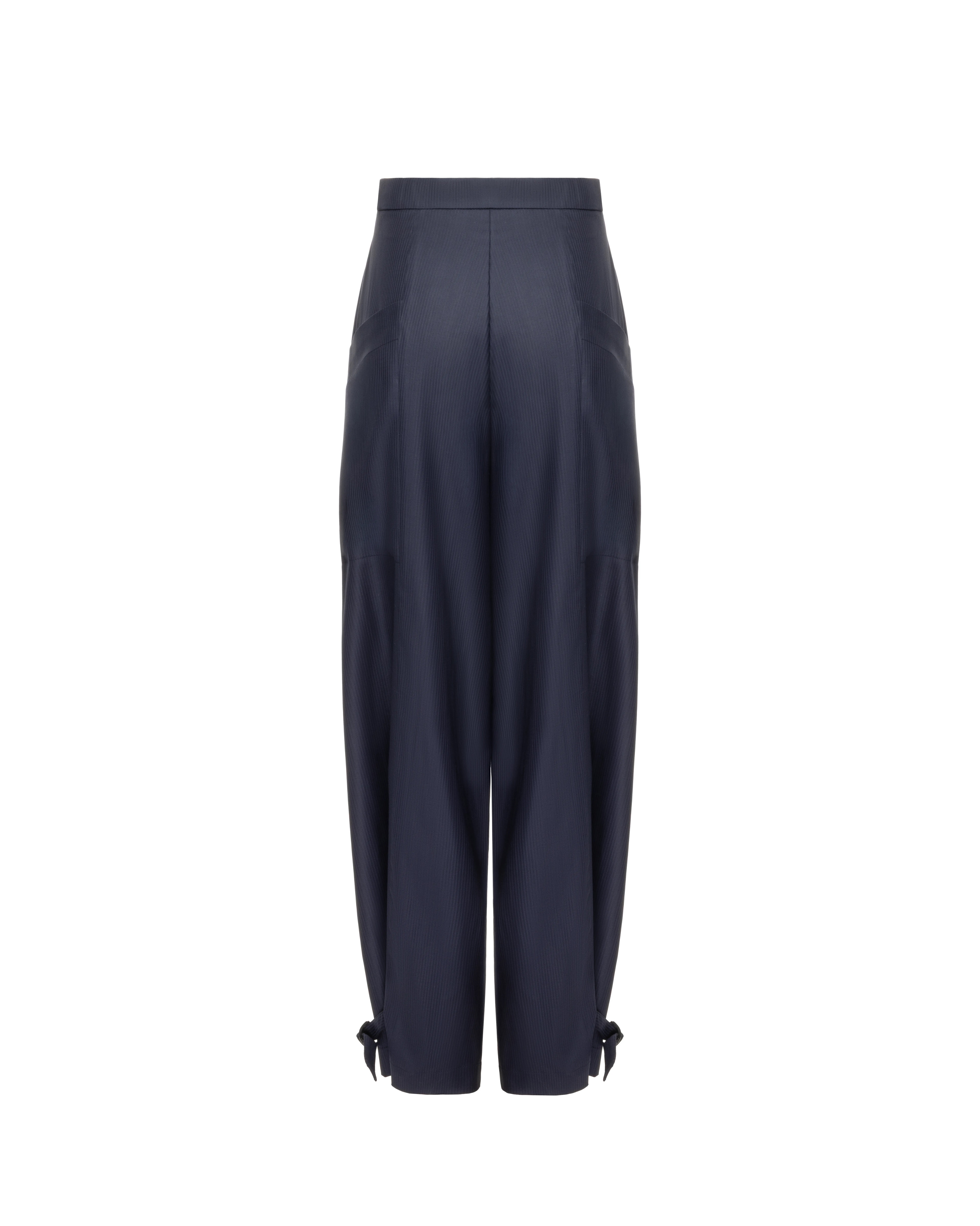 Straight-leg pants in wool