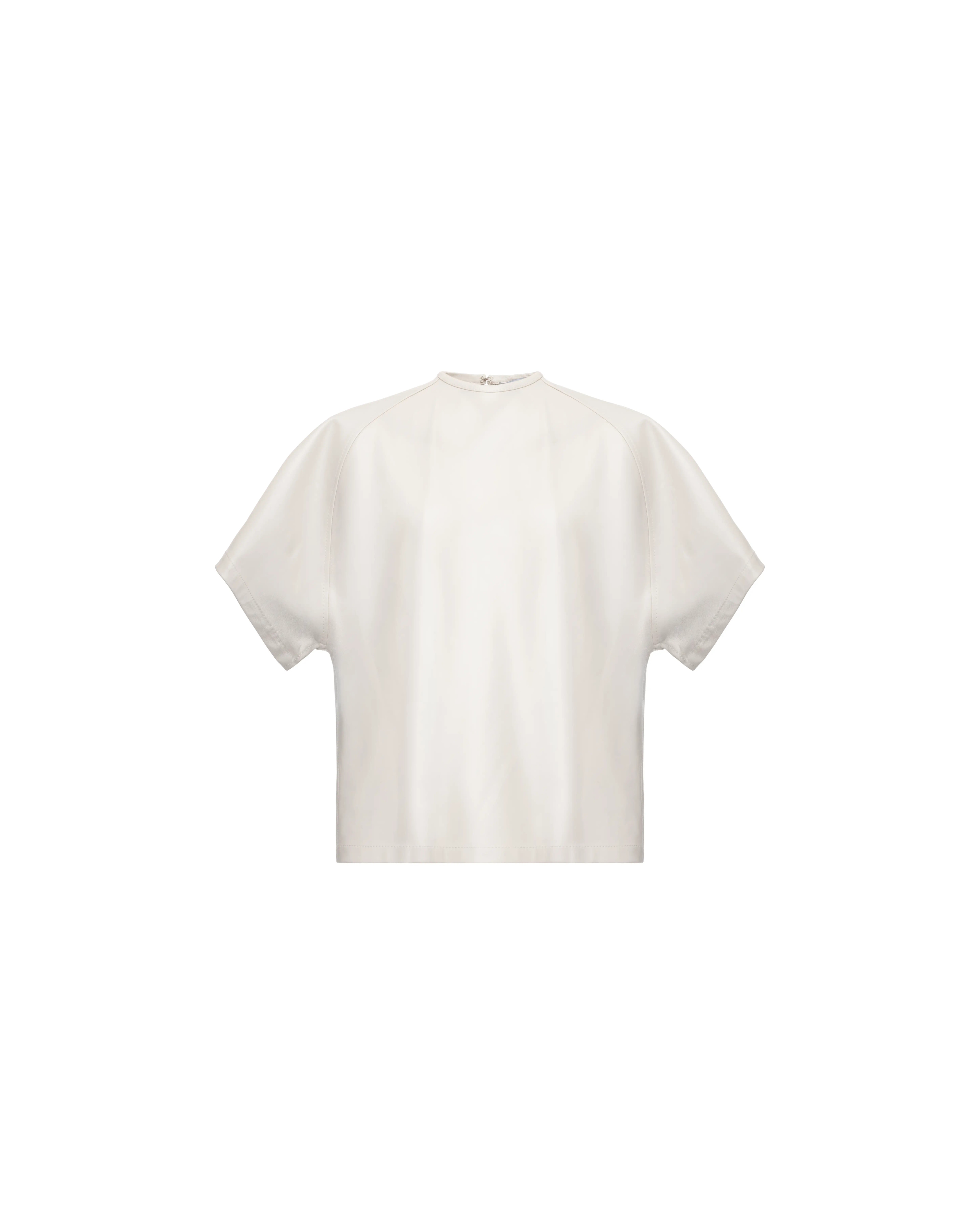 T-shirt in leather